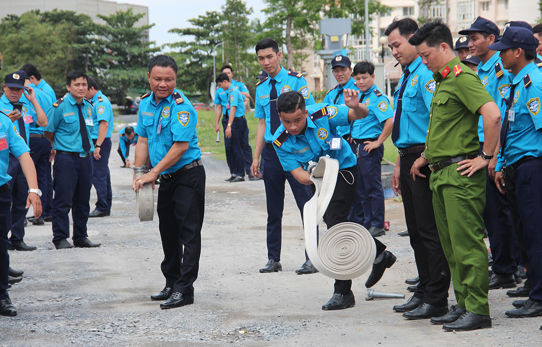 Công ty bảo vệ huấn luyện PCCC cho CBNV