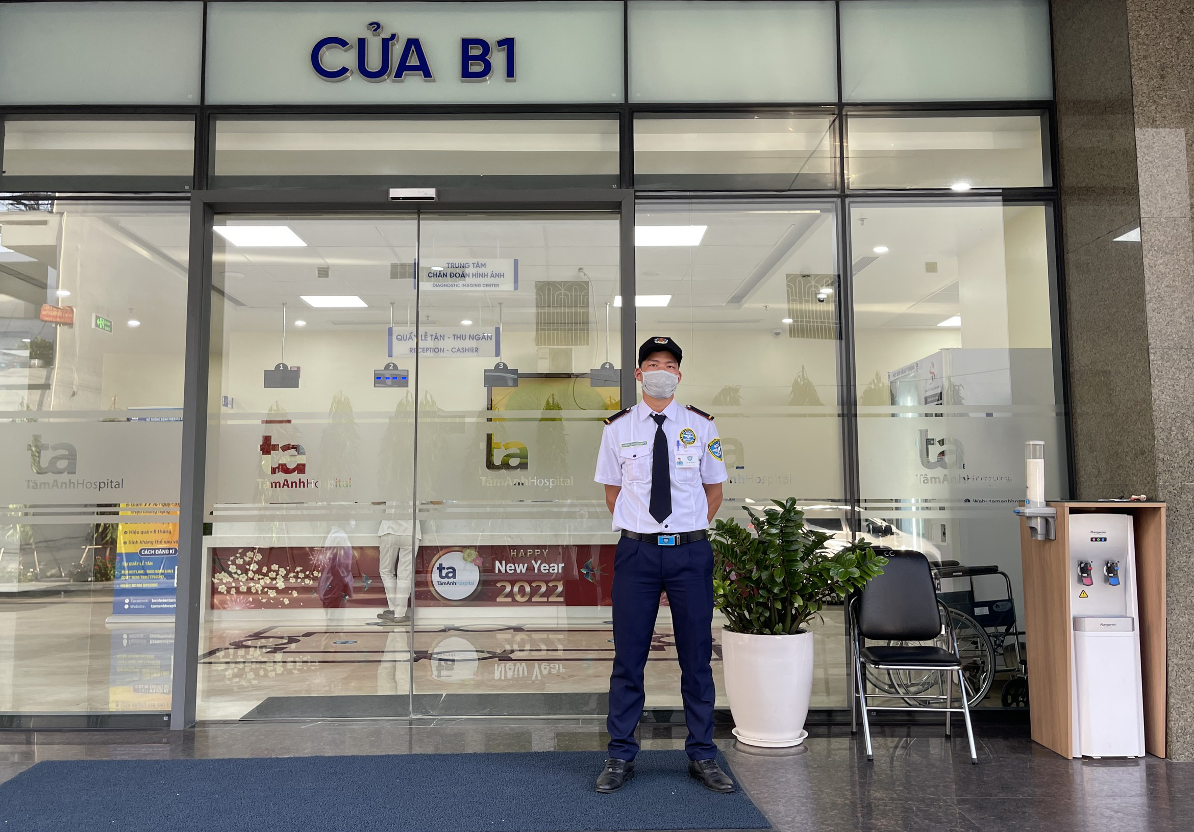 Bảo vệ Ku casino tại vị trí trực