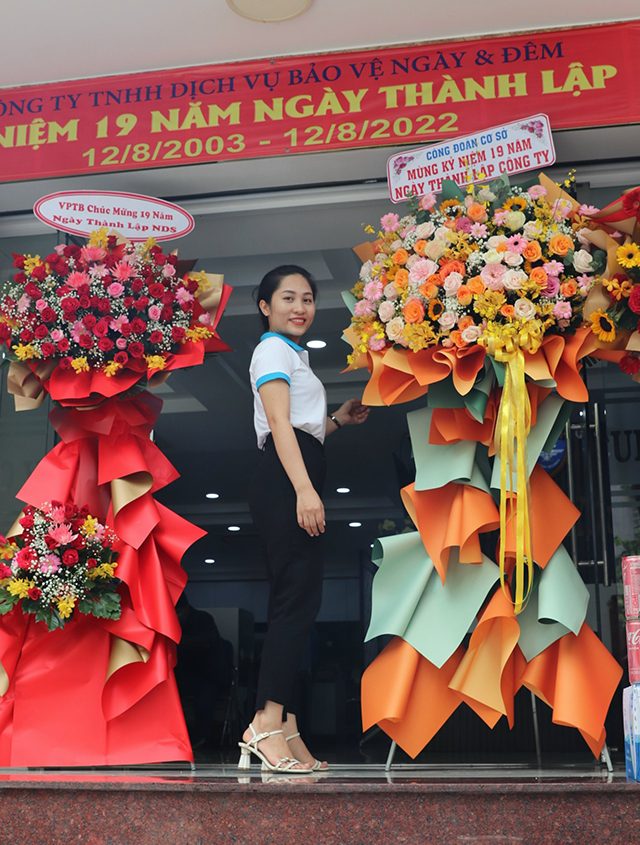 Hành chính trưởng thành từ nhân viên