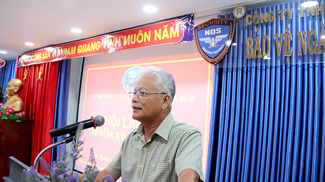 Đồng chí Ngô Chí Hiếu phát biểu tại Đại hội