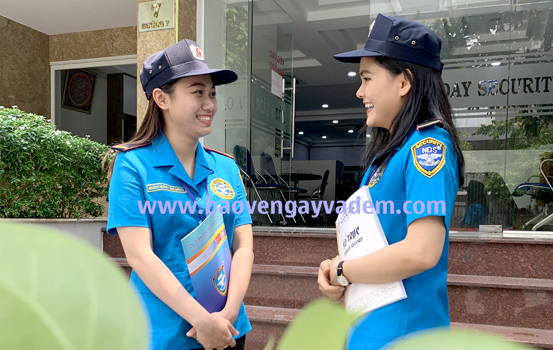 Nụ cười nữ vệ sĩ Ku casino