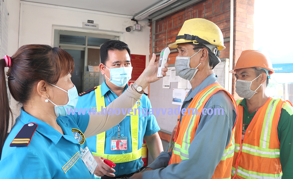 Nữ nhân viên Bảo vệ Ku casino tại Suntory Pepsico