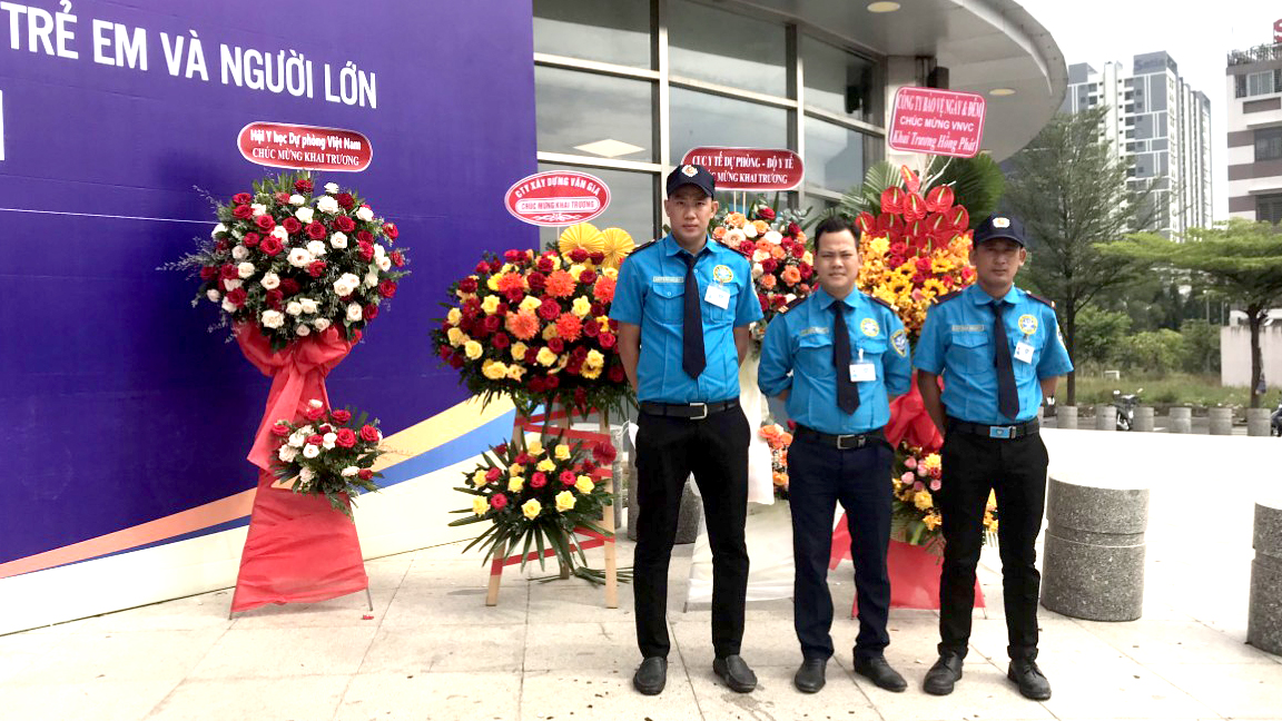 Đội Bảo vệwww.baovengayvadem.com BD1 nhận nhiệm vụ bảo vệ VNVC tại TTTM Lotemax (Bình Dương)