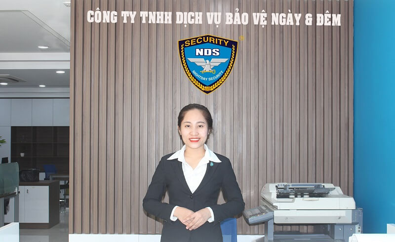 Sảnh lễ tân Bảo vệ Ngày & Đêm
