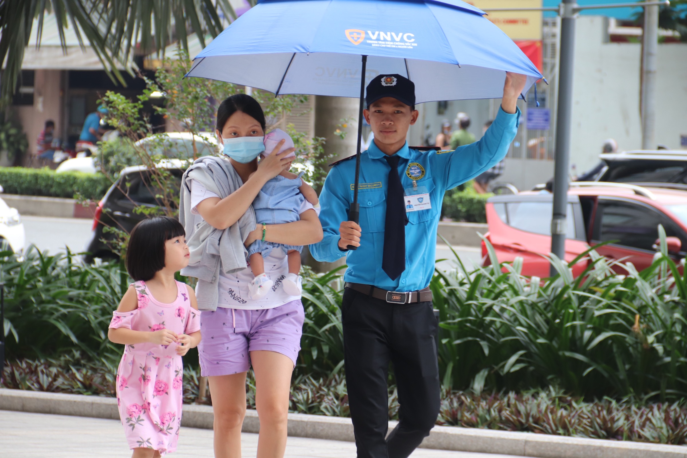 Nhân viên bảo vệ Nguyễn Quang Tự (Đội SG08) tại VNVC