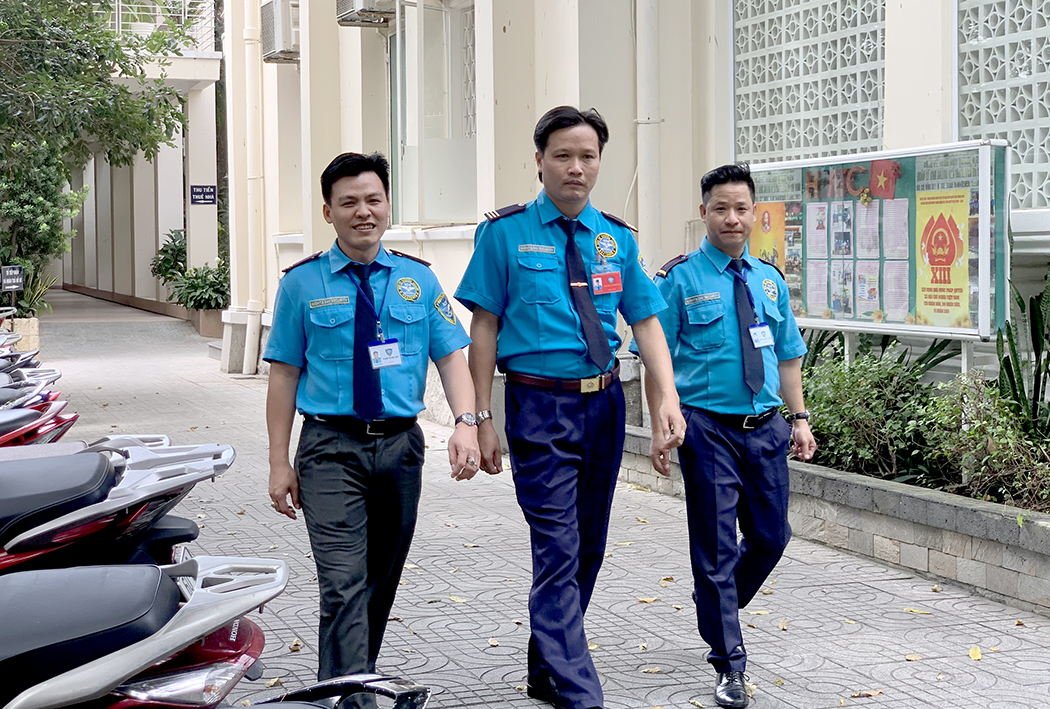 Kiểm tra mục tiêu cùng nhân viên bảo vệ Ngày & Đêm