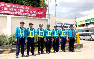 Đội bảo vệ tham gia diễn tập PCCC