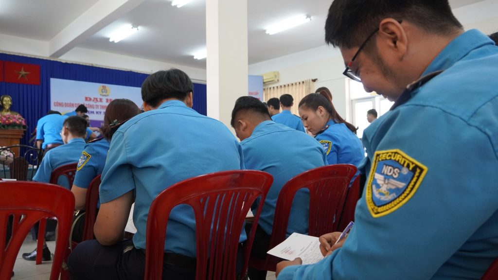 Các đại biểu bầu ra BCH CĐ cơ sở nhiệm kỳ 2023 - 2028
