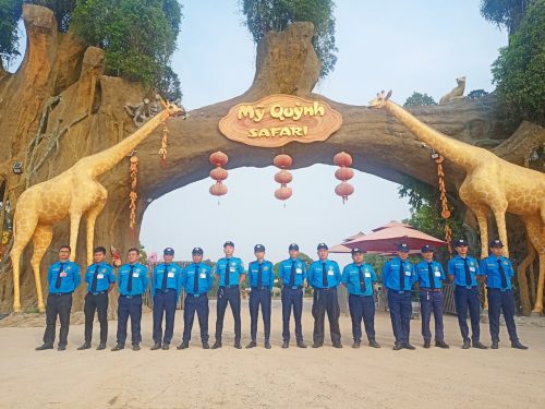 Bảo vệ vườn thú Mỹ Quỳnh Safari