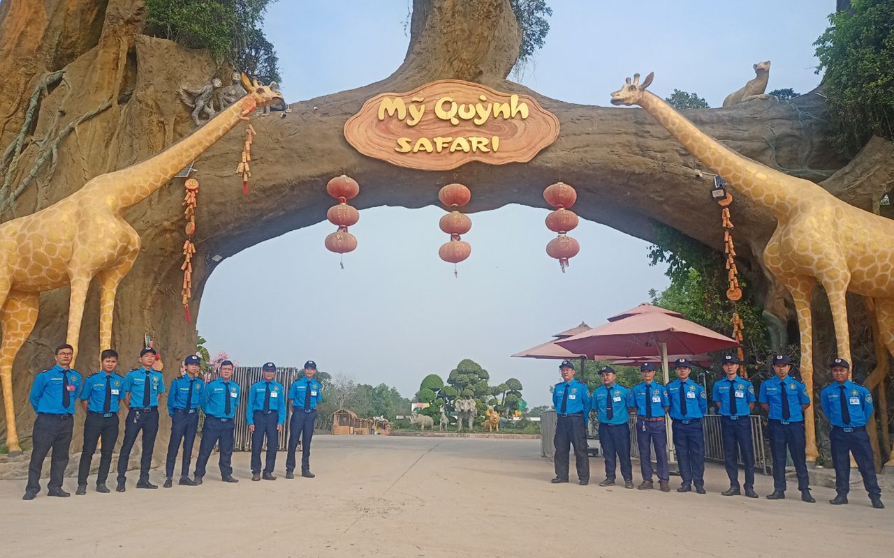 Bảo vệ vườn thú Mỹ Quỳnh Safari