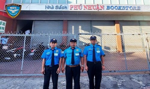 Công Bảo vệ quận Phú Nhuận Ku casino tại nhà sách Fahasa