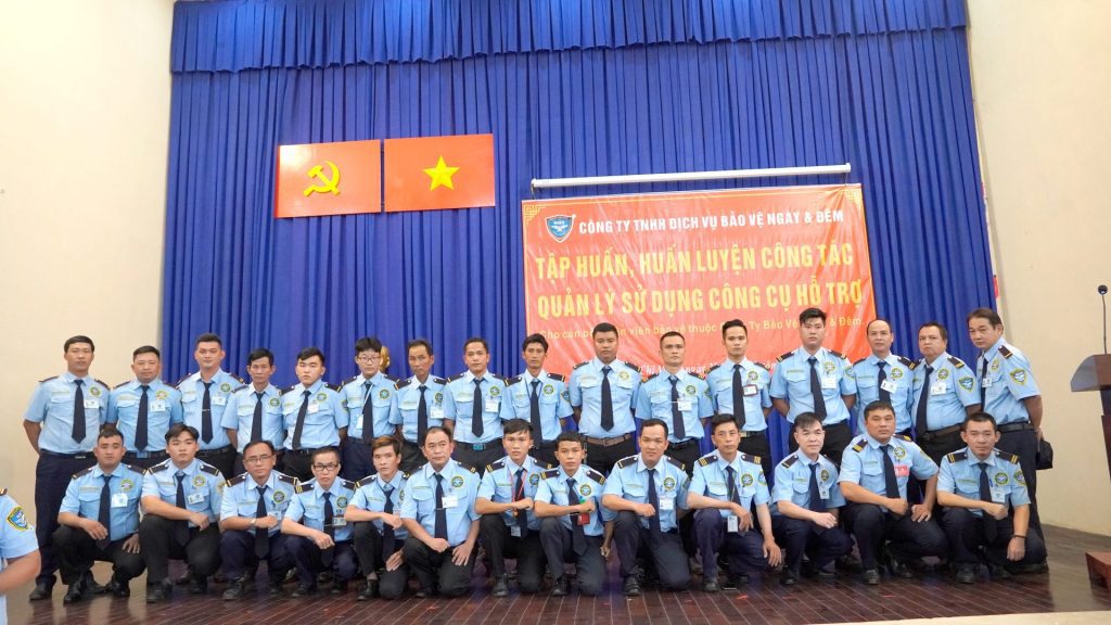 Bảo vệ Ngày & Đêm tổ chức tập huấn công tác quản lý sử dụng công cụ hỗ trợ 