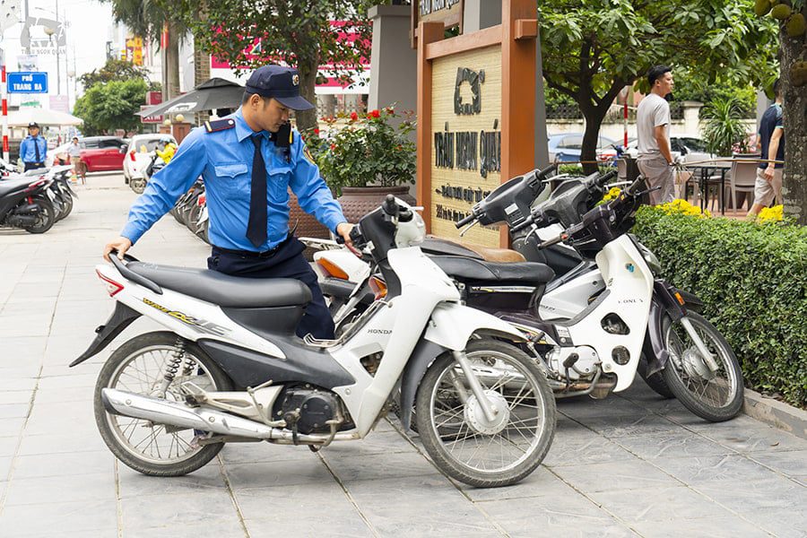 Nhân viên bảo vệ công ty Invico