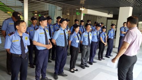 cong ty bao ve voi tac phong manh me