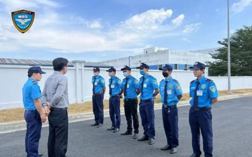 Bảo vệ thời vụ làm việc tại một mục tiêu ngắn hạn