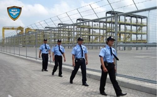 Nhiệm vụ tuần tra an ninh nhà máy