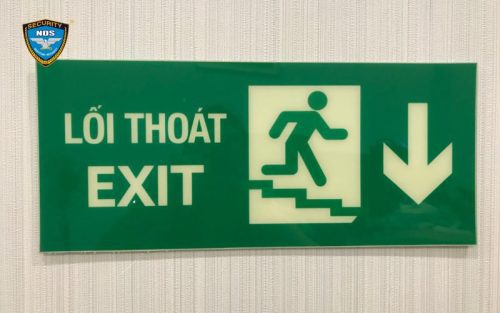 Các tòa nhà hiện nay cần phải trang bị lối thoát hiểm