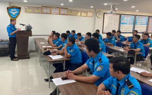 Đào tạo nghiệp vụ cho đội ngũ cấp dưới