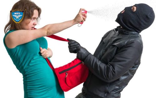 Trang bị nước hoa, bình xịt khoáng nhằm sử dụng trong các tình huống khẩn cấp 