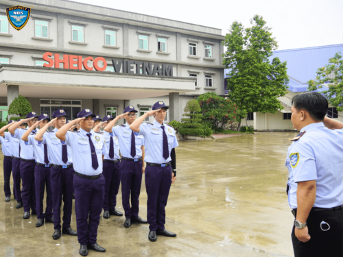 Nhân viên bảo vệ Ku casino bảo vệ mục tiêu cố định tại ngân hàng Nam Á