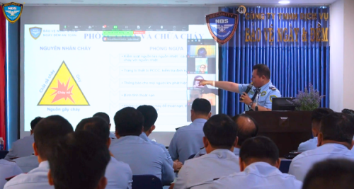 kiểm soát an ninh nhà máy