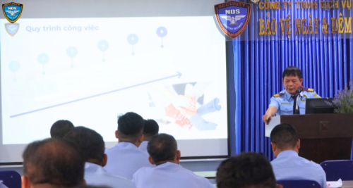 đào tạo cán bộ quản lý