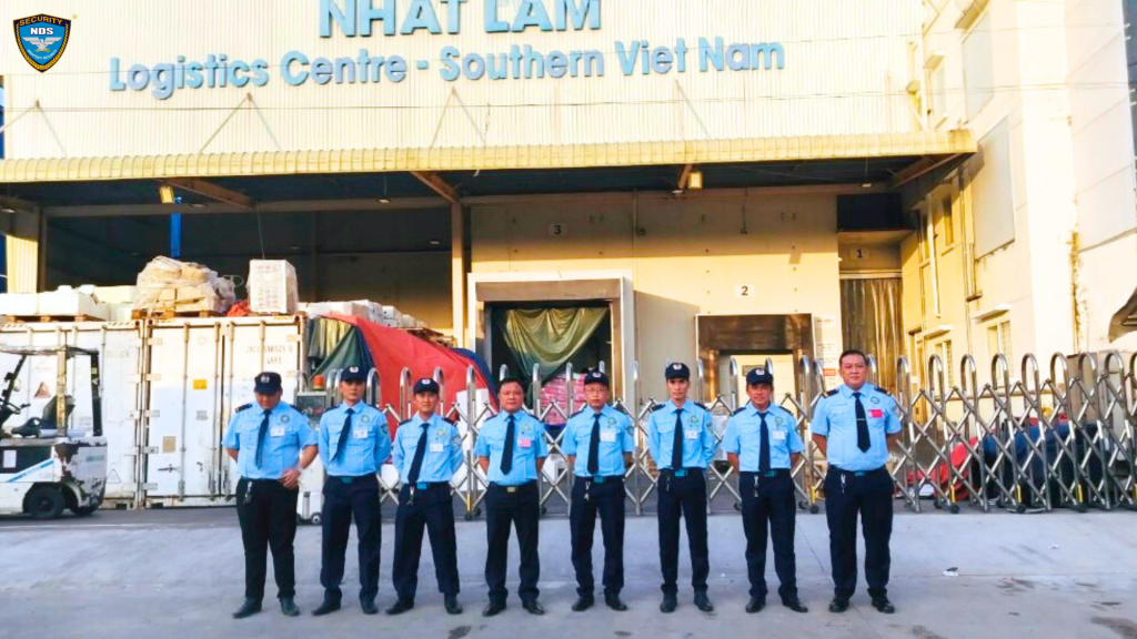 bảo vệ kho hàng nhất lâm