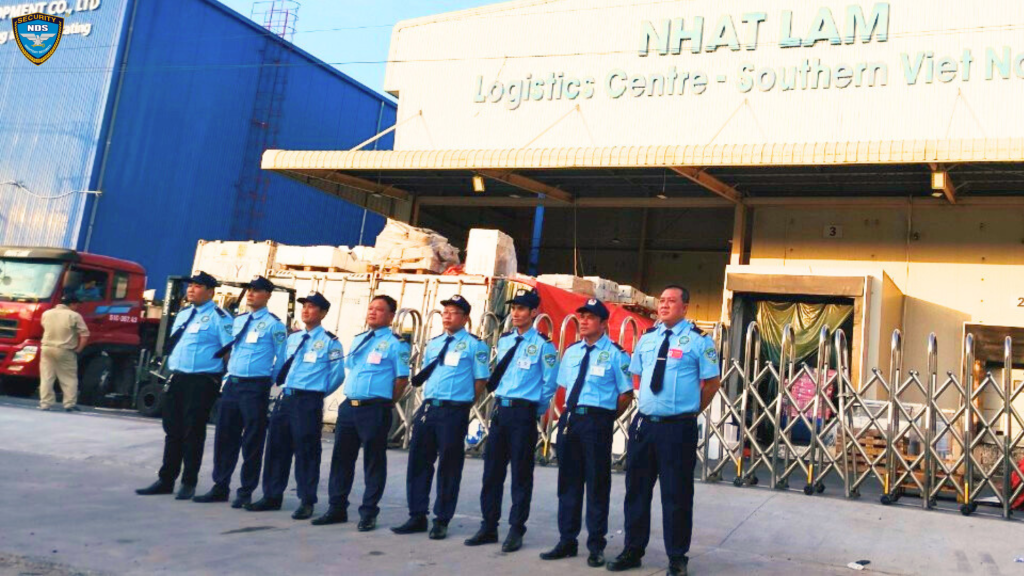 bảo vệ kho hàng nhất lâm