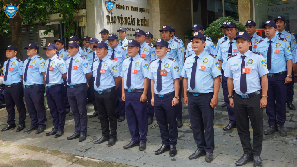 bảo vệ kho hàng nhất lâm