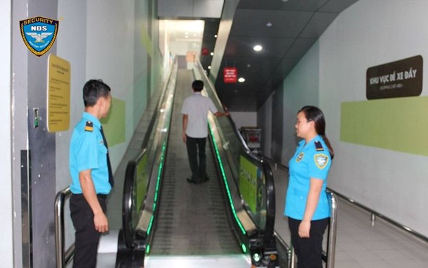 Bảo vệ tại BigC quảng trường Lâm Viên