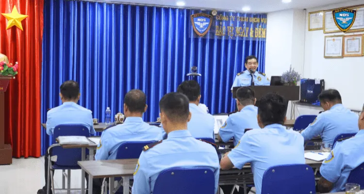 SINH HOẠT CHI BỘ 