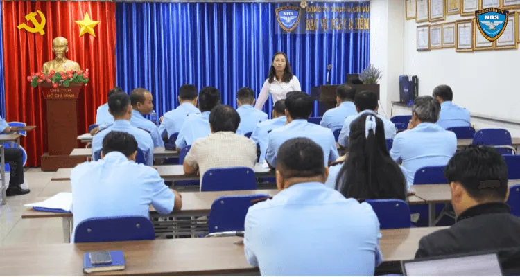 SINH HOẠT CHI BỘ 