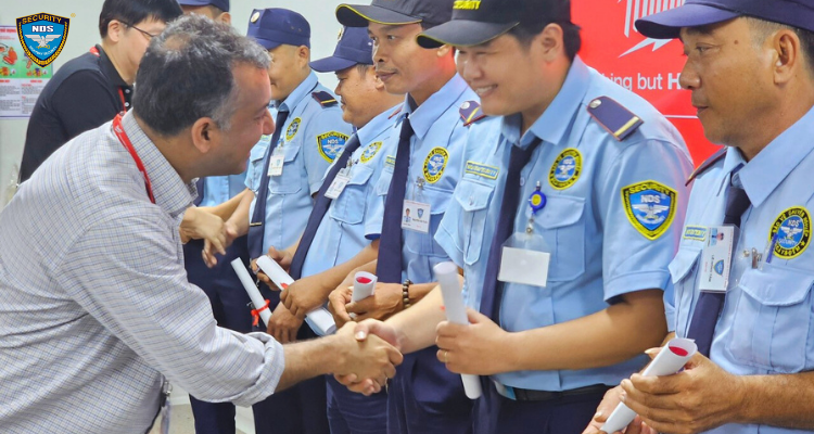 khen thưởng đội ngũ bảo vệ