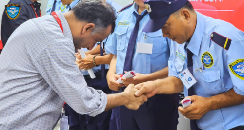 khen thưởng đội ngũ bảo vệ