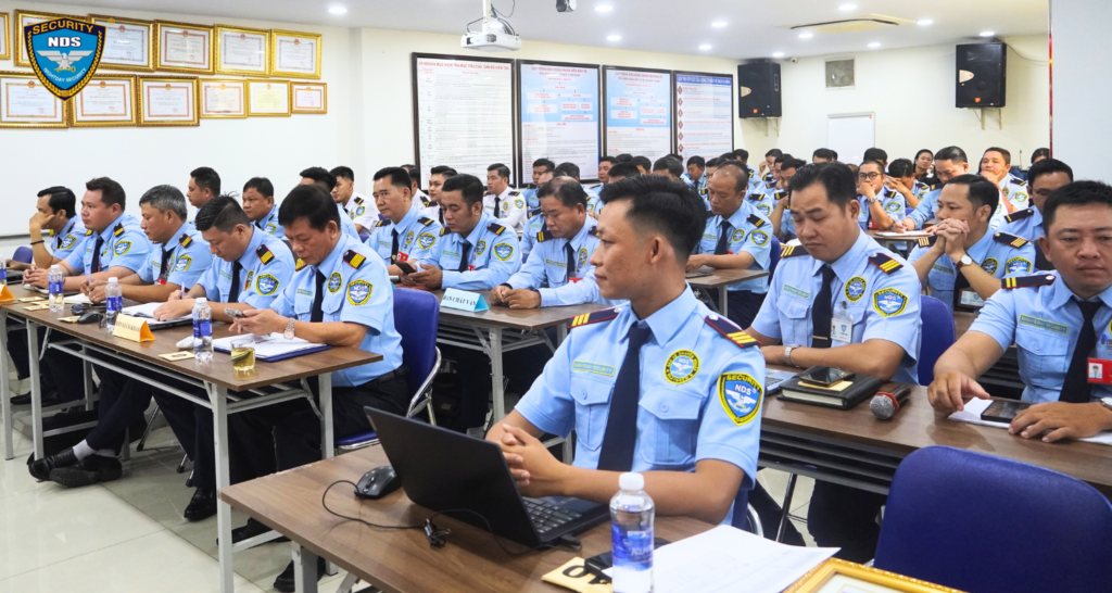 Bảo vệ Ngày & Đêm