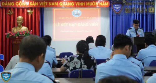kết nạp đảng