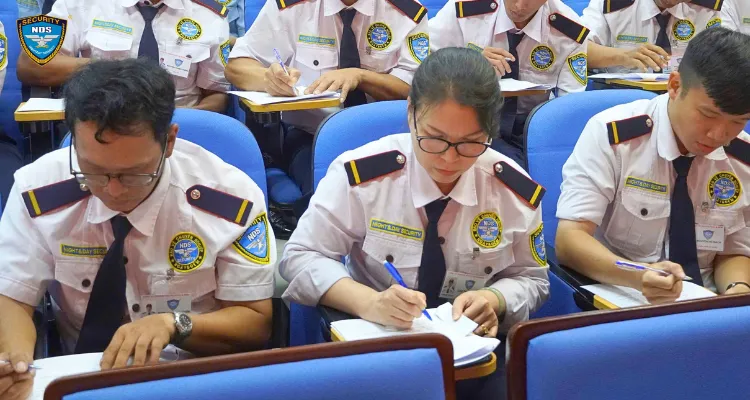 sát hạch cấp chứng chỉ nghiệp vụ bảo vệ