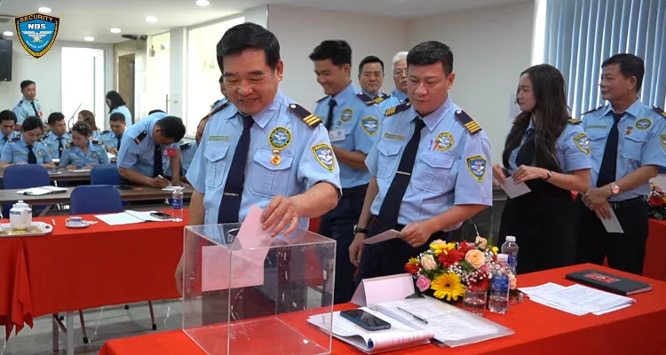 Đại Hội Chi Bộ