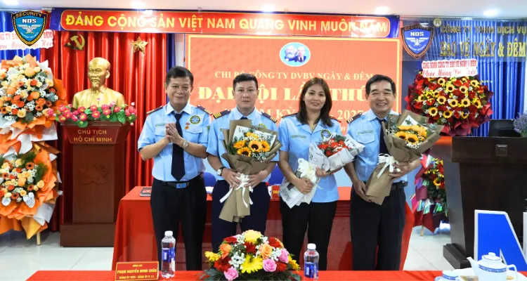 Đại Hội Chi Bộ