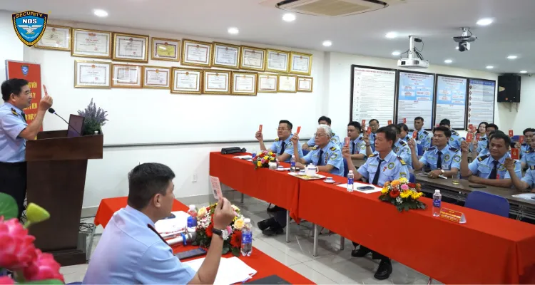 Đại Hội Chi Bộ