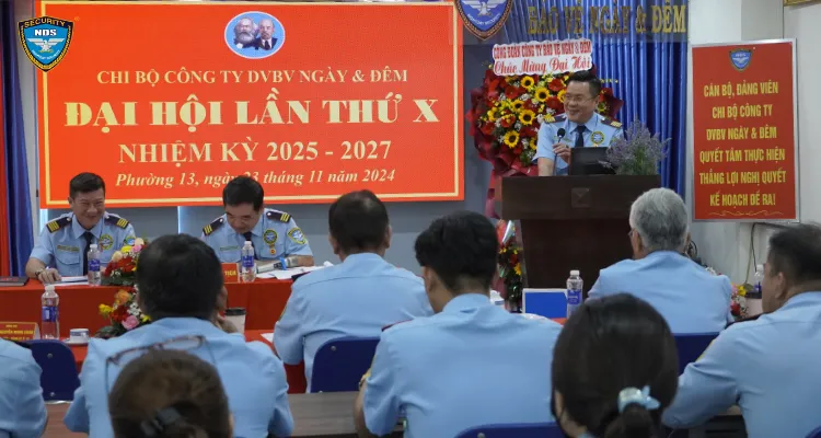 Đại Hội Chi Bộ