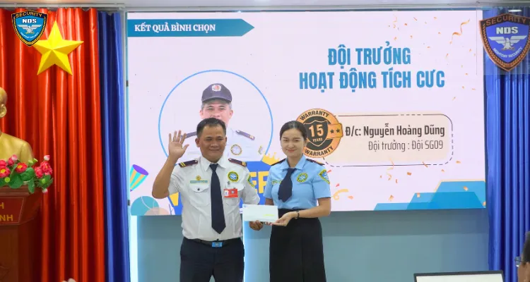 đội trưởng xuất sắc