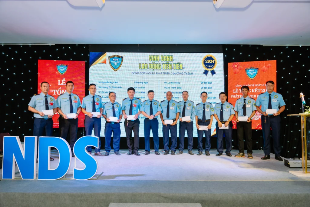 Lễ tổng kết bảo vệ Ngày & Đêm