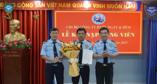 kết nạp Đảng viên mới