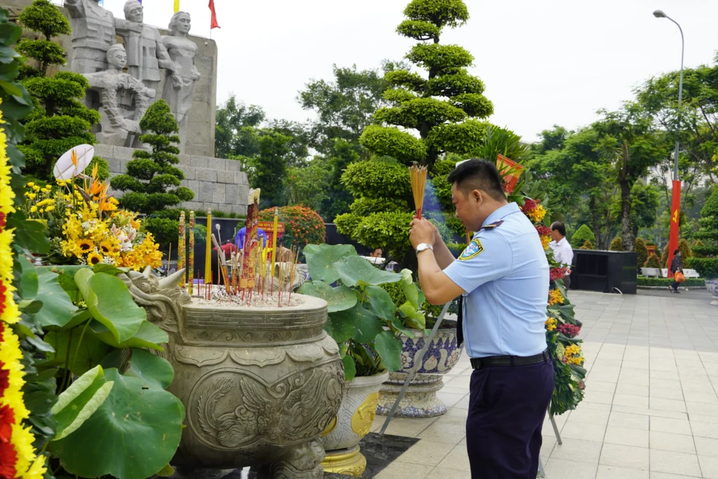Thương Binh Liệt Sĩ